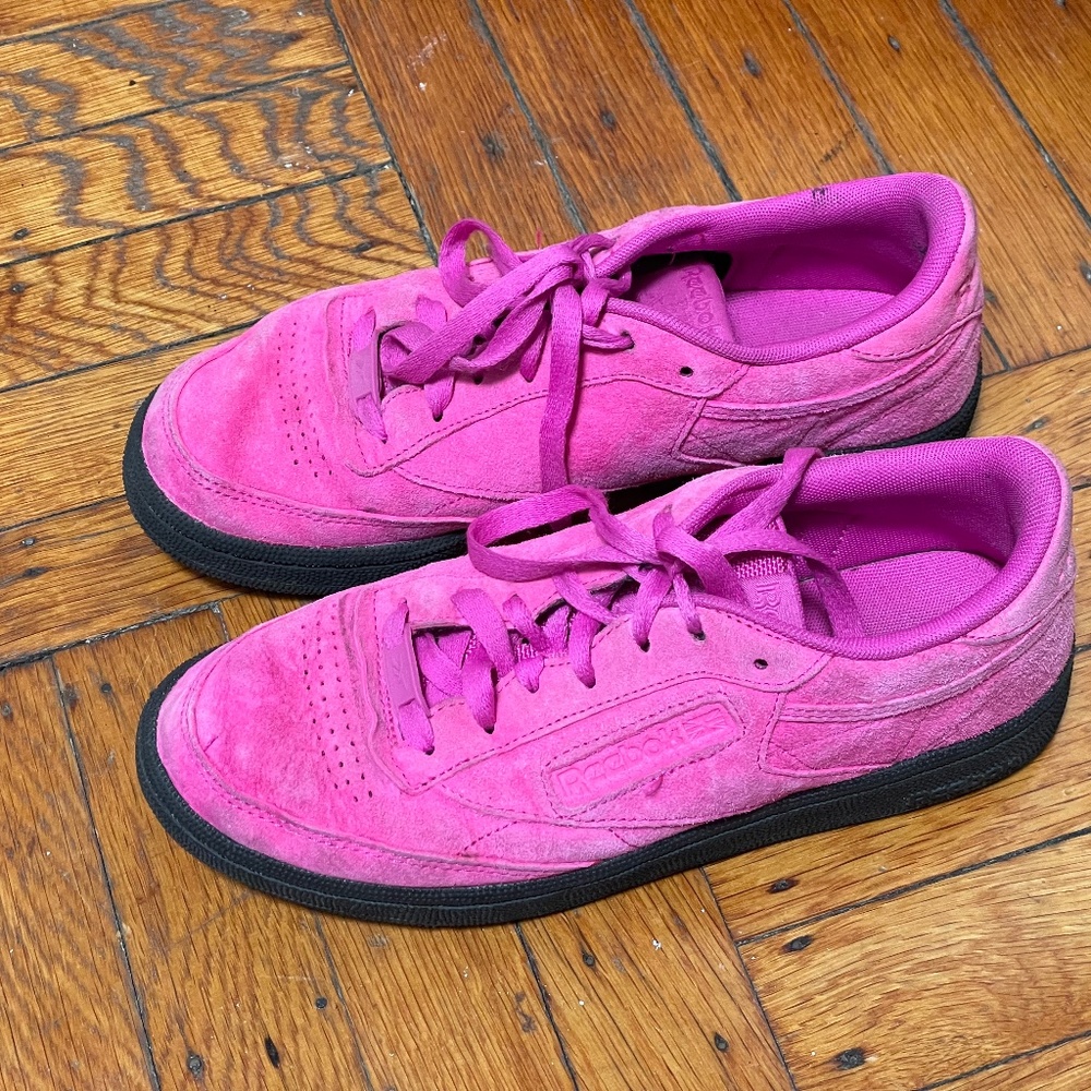 Reebok Club C in Bright Pink suede - Women's size 7